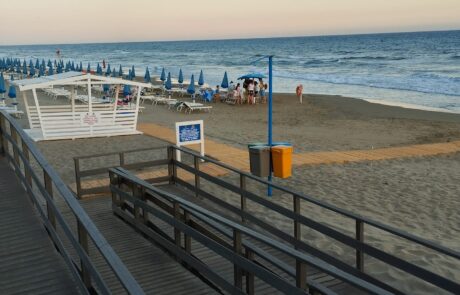 06 – Panoramica – Realizzazione passerelle e strutture accessorie per il progetto Il Mare è di Tutti Fondi – LT